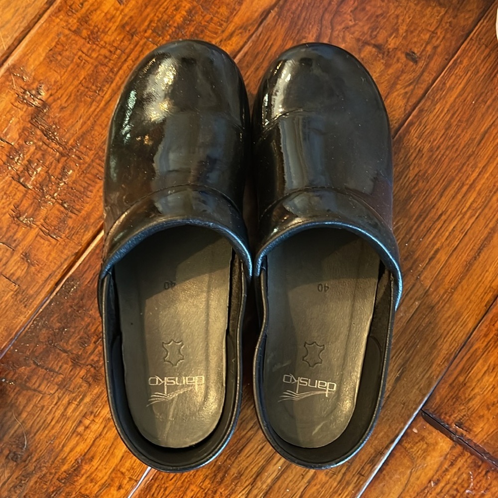 Danskos, Black Patent